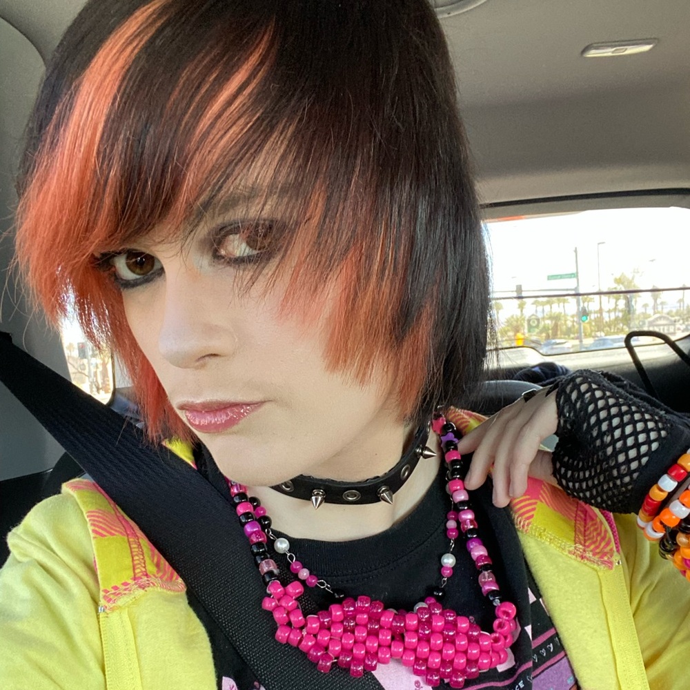 Meet your Posher, Ellius